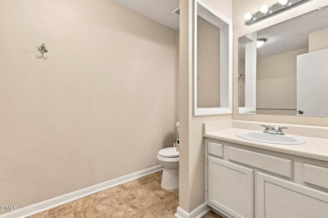 533 Offing Drive, Fayetteville, NC 28314