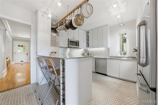 6309 Washington Avenue, University City, MO 63130