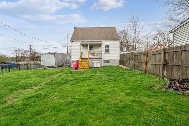 1109 Saint Clair St, Derry Twp, PA 15650