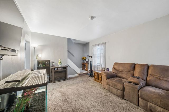 1109 Saint Clair St, Derry Twp, PA 15650