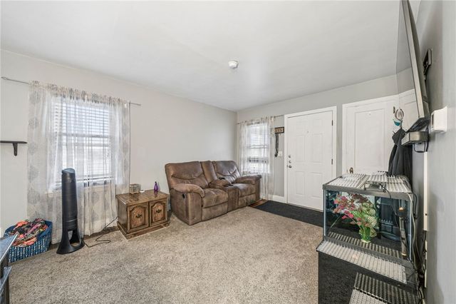 1109 Saint Clair St, Derry Twp, PA 15650