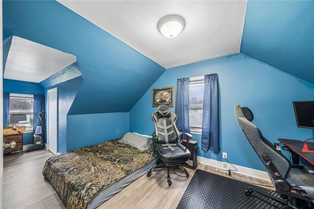 1109 Saint Clair St, Derry Twp, PA 15650