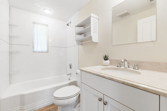 100 Elder Road, Needham, MA 02494