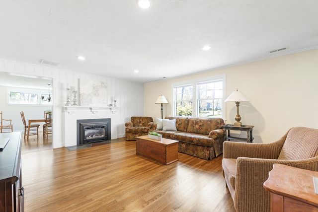 100 Elder Road, Needham, MA 02494