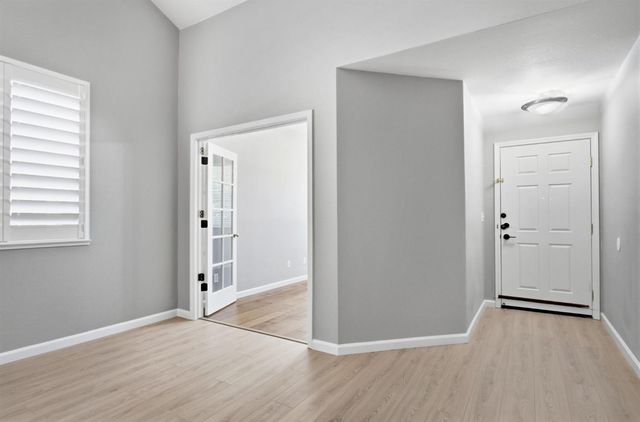 715 Deer Park Dr, Lincoln, CA 95648
