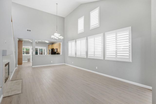 715 Deer Park Dr, Lincoln, CA 95648