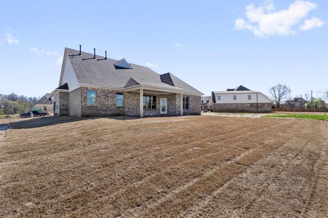 5311 THUNDER BOLT CV, Lakeland, TN 38002