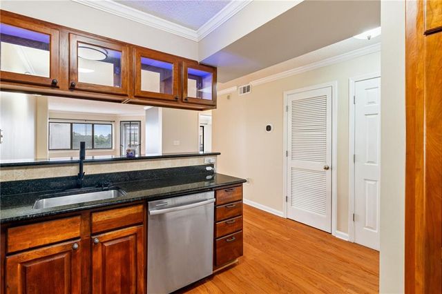 795 Hammond Drive 701, Atlanta, GA 30328