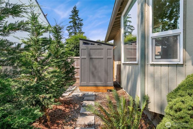 19849 SE 267th Place, Covington, WA 98042