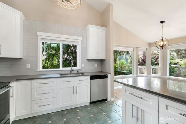 19849 SE 267th Place, Covington, WA 98042