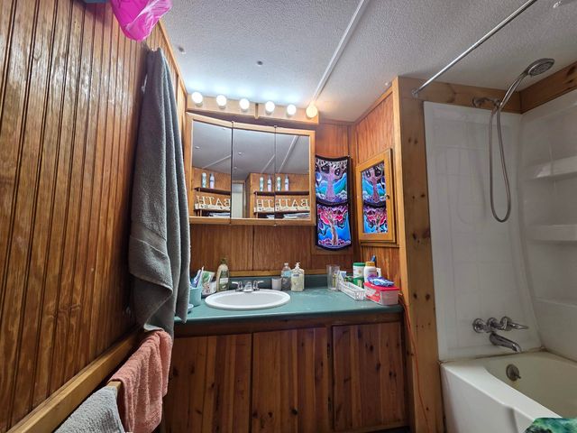 557 Fernwood Farms Road, Canaan, NH 03741