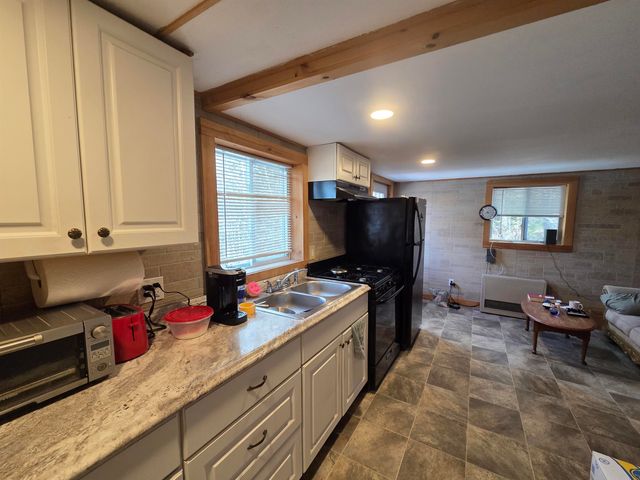 557 Fernwood Farms Road, Canaan, NH 03741