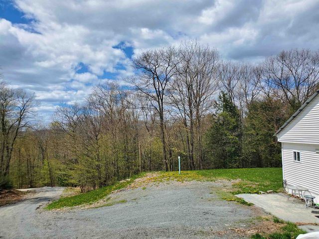 557 Fernwood Farms Road, Canaan, NH 03741