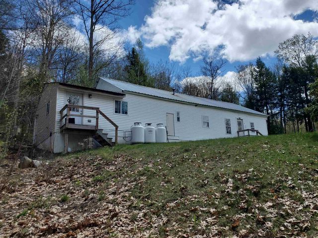 557 Fernwood Farms Road, Canaan, NH 03741