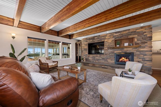 4121 Saltspring Drive, Ferndale, WA 98248