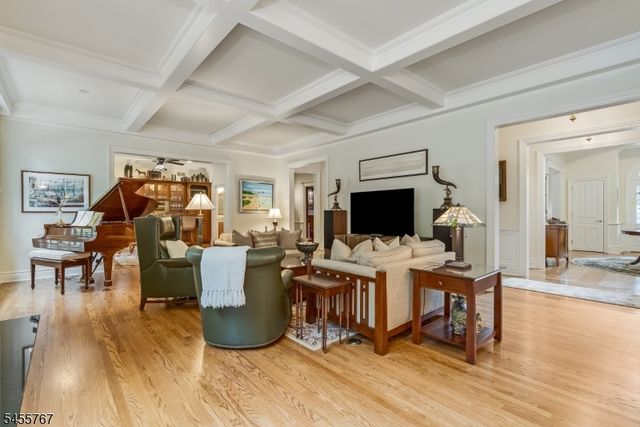 19 Heritage Ct, Bernardsville Boro, NJ 07931