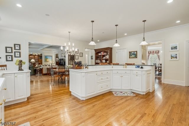 19 Heritage Ct, Bernardsville Boro, NJ 07931