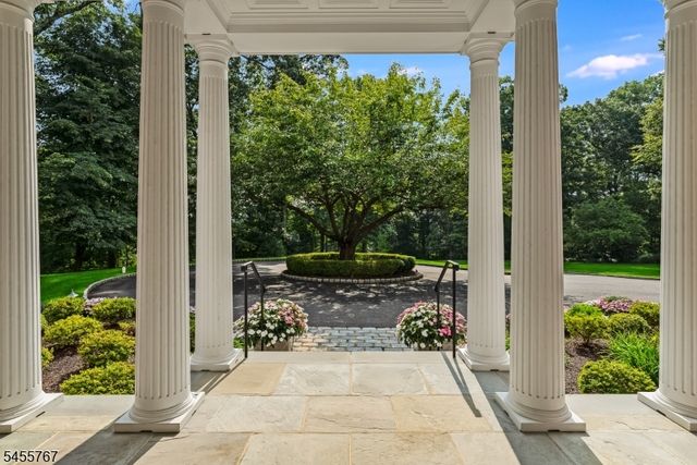 19 Heritage Ct, Bernardsville Boro, NJ 07931