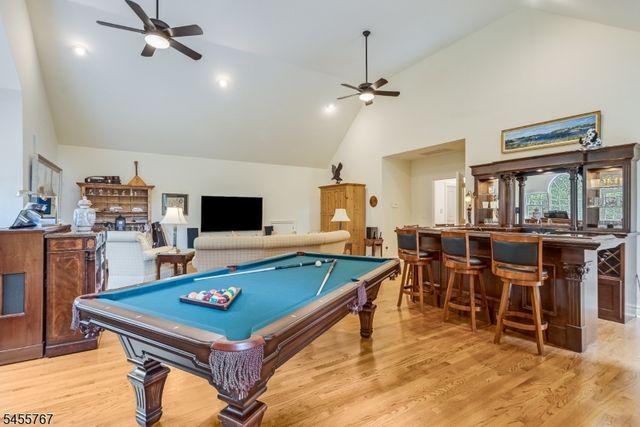 19 Heritage Ct, Bernardsville Boro, NJ 07931
