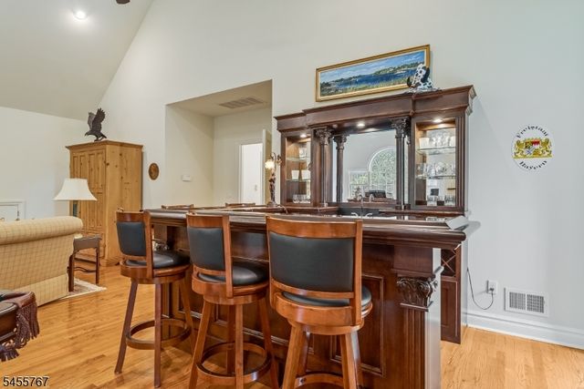19 Heritage Ct, Bernardsville Boro, NJ 07931