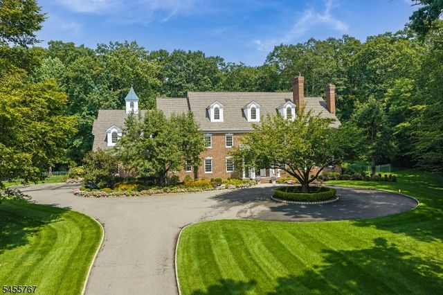 19 Heritage Ct, Bernardsville Boro, NJ 07931