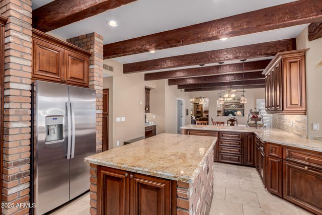 11820 S WARPAINT Drive, Phoenix, AZ 85044