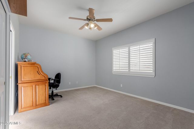 11820 S WARPAINT Drive, Phoenix, AZ 85044