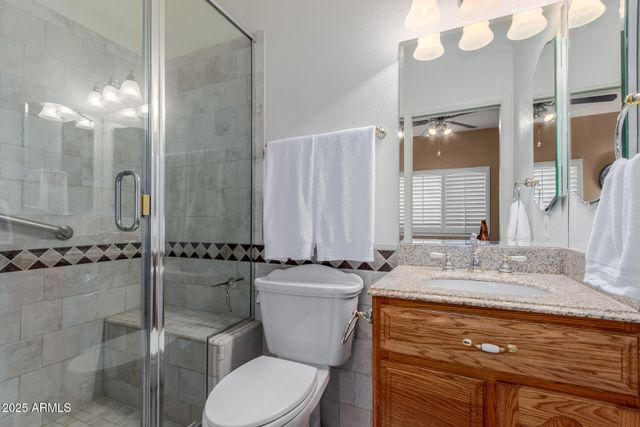 11820 S WARPAINT Drive, Phoenix, AZ 85044