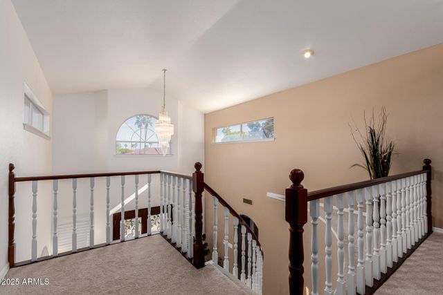 11820 S WARPAINT Drive, Phoenix, AZ 85044