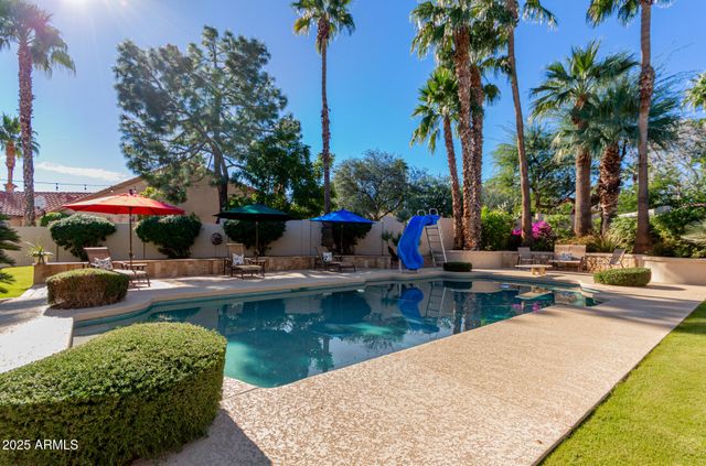 11820 S WARPAINT Drive, Phoenix, AZ 85044