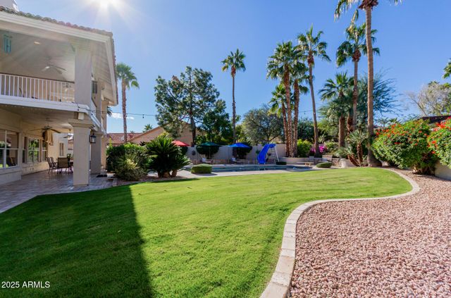 11820 S WARPAINT Drive, Phoenix, AZ 85044