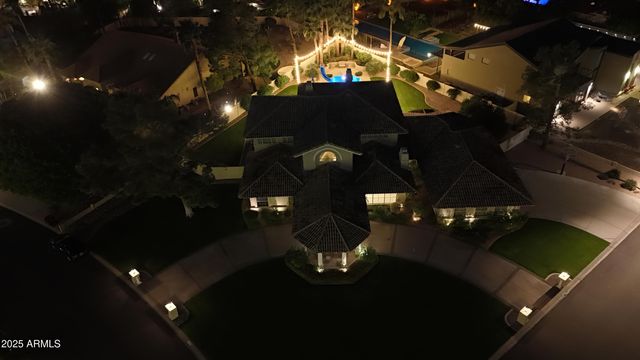 11820 S WARPAINT Drive, Phoenix, AZ 85044