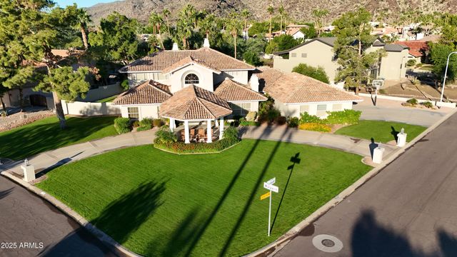 11820 S WARPAINT Drive, Phoenix, AZ 85044