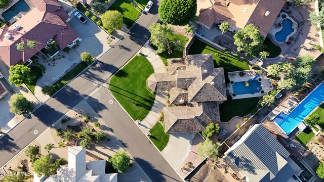 11820 S WARPAINT Drive, Phoenix, AZ 85044