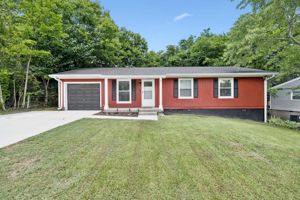 181 Timberlake Dr, Hendersonville, TN 37075