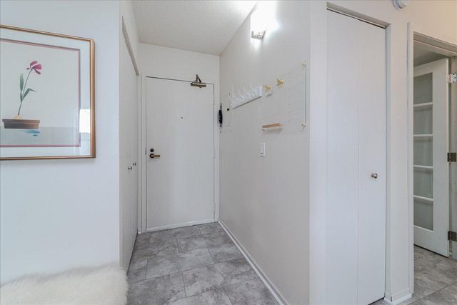 2601 Kenzie Terrace 519, Saint Anthony, MN 55418