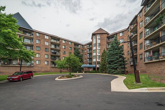 2601 Kenzie Terrace 519, Saint Anthony, MN 55418