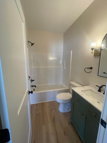 104 Cedarwood Drive, Lancaster, KY 40444