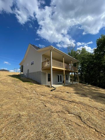 104 Cedarwood Drive, Lancaster, KY 40444