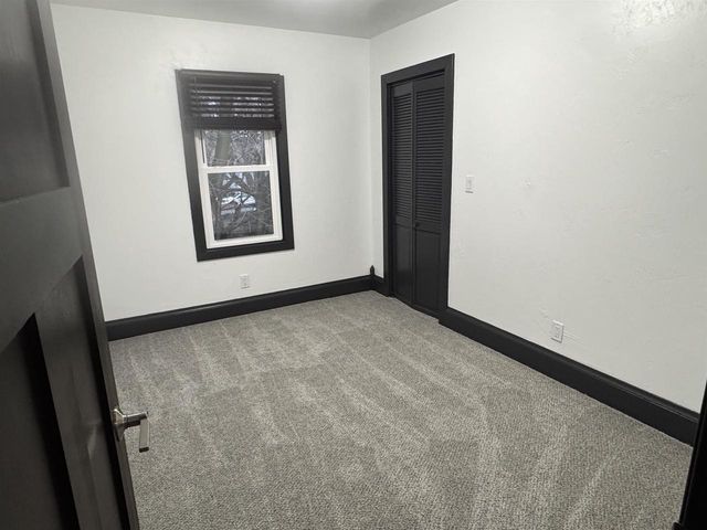 618 E DIVISION STREET, Shawano, WI 54166