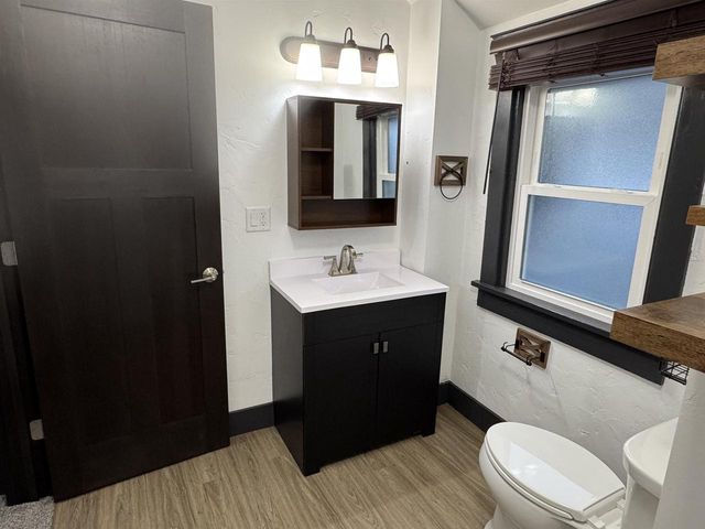 618 E DIVISION STREET, Shawano, WI 54166