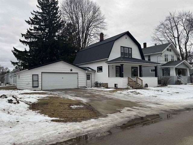 618 E DIVISION STREET, Shawano, WI 54166