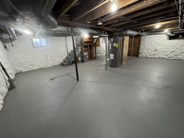 618 E DIVISION STREET, Shawano, WI 54166