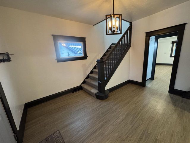 618 E DIVISION STREET, Shawano, WI 54166