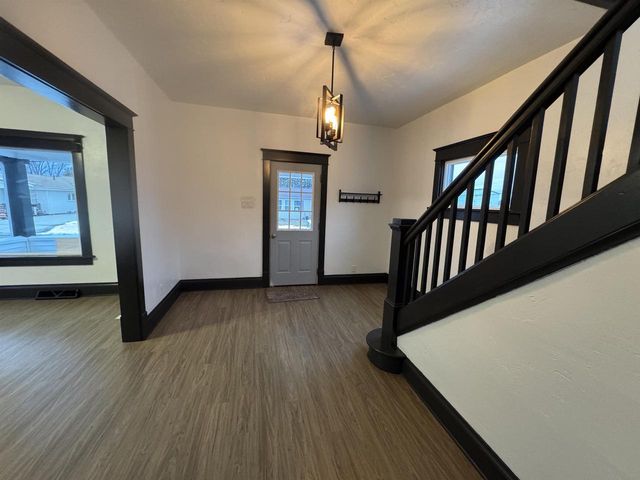 618 E DIVISION STREET, Shawano, WI 54166