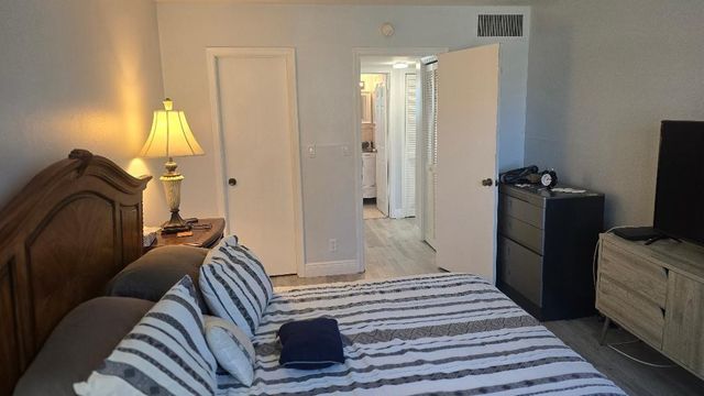 606 SW NATURA Boulevard 208, Deerfield Beach, FL 33441