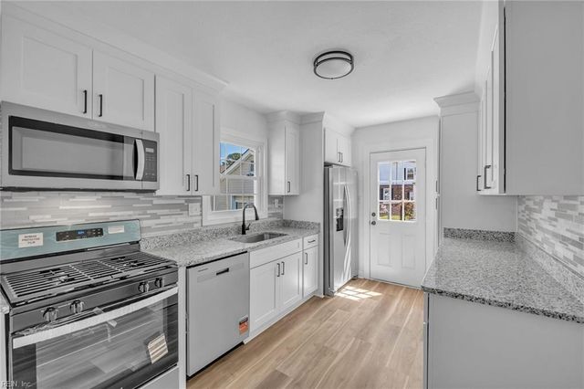2801 Evergreen PL, Portsmouth, VA 23704