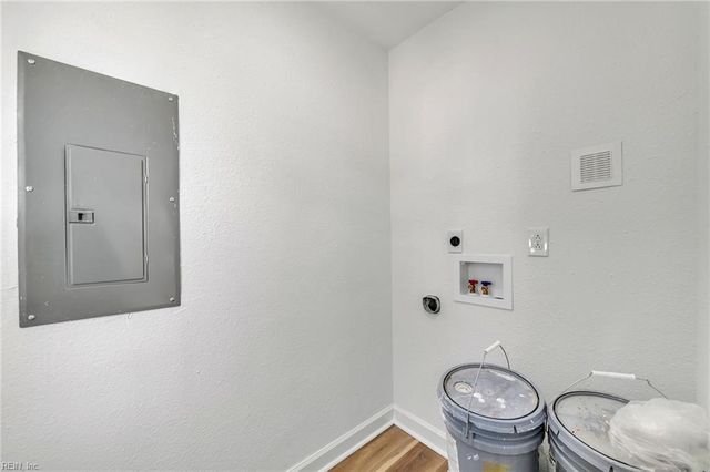2801 Evergreen PL, Portsmouth, VA 23704