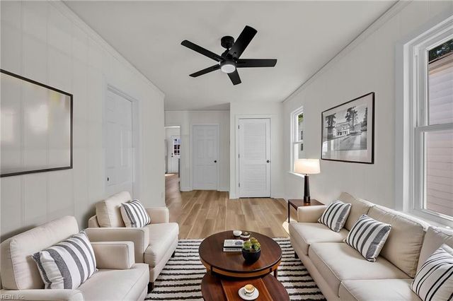 2801 Evergreen PL, Portsmouth, VA 23704