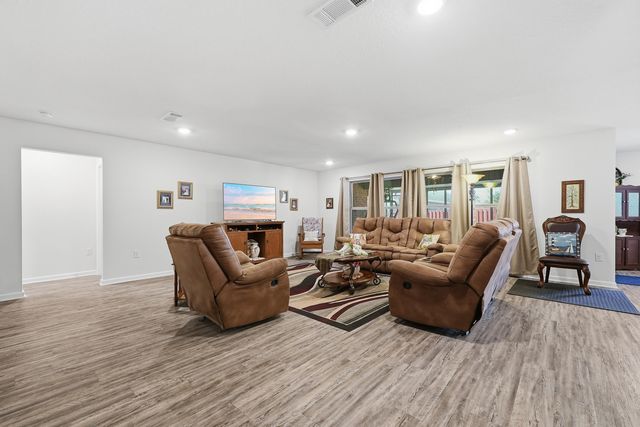 365 Merlin Court, Crestview, FL 32539